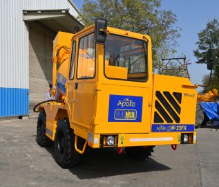 Self Loading Concrete Mixer
